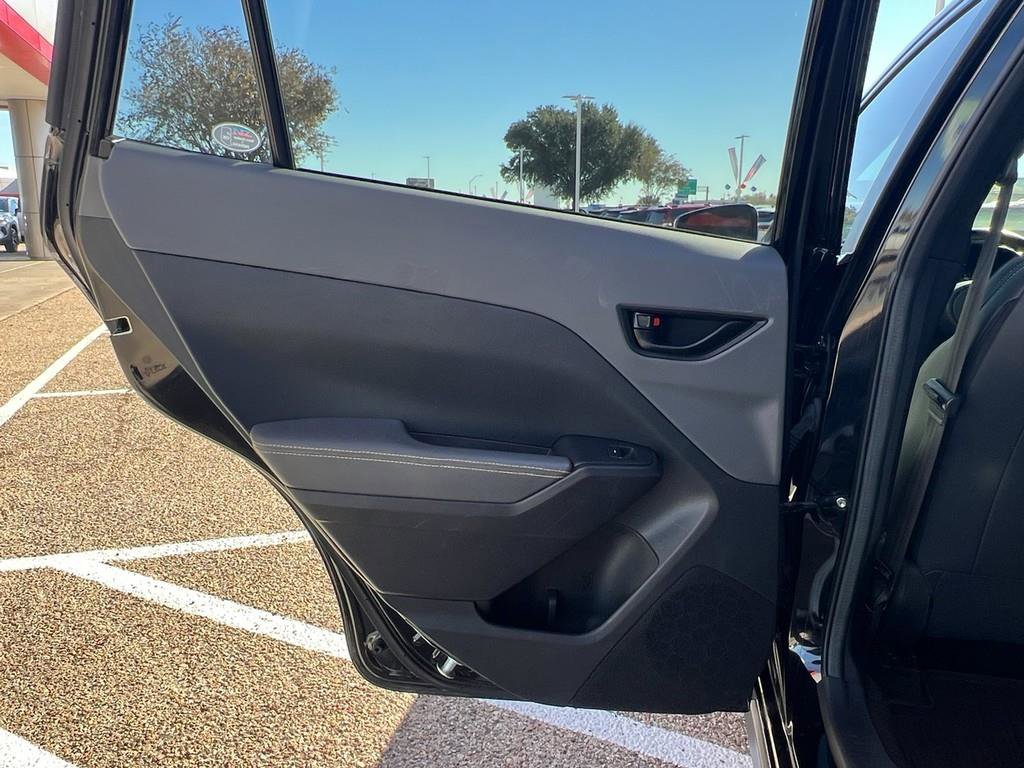 Used 2024 Subaru Crosstrek 2.5i Sport w/ Crosstrek Mirror Package image 12