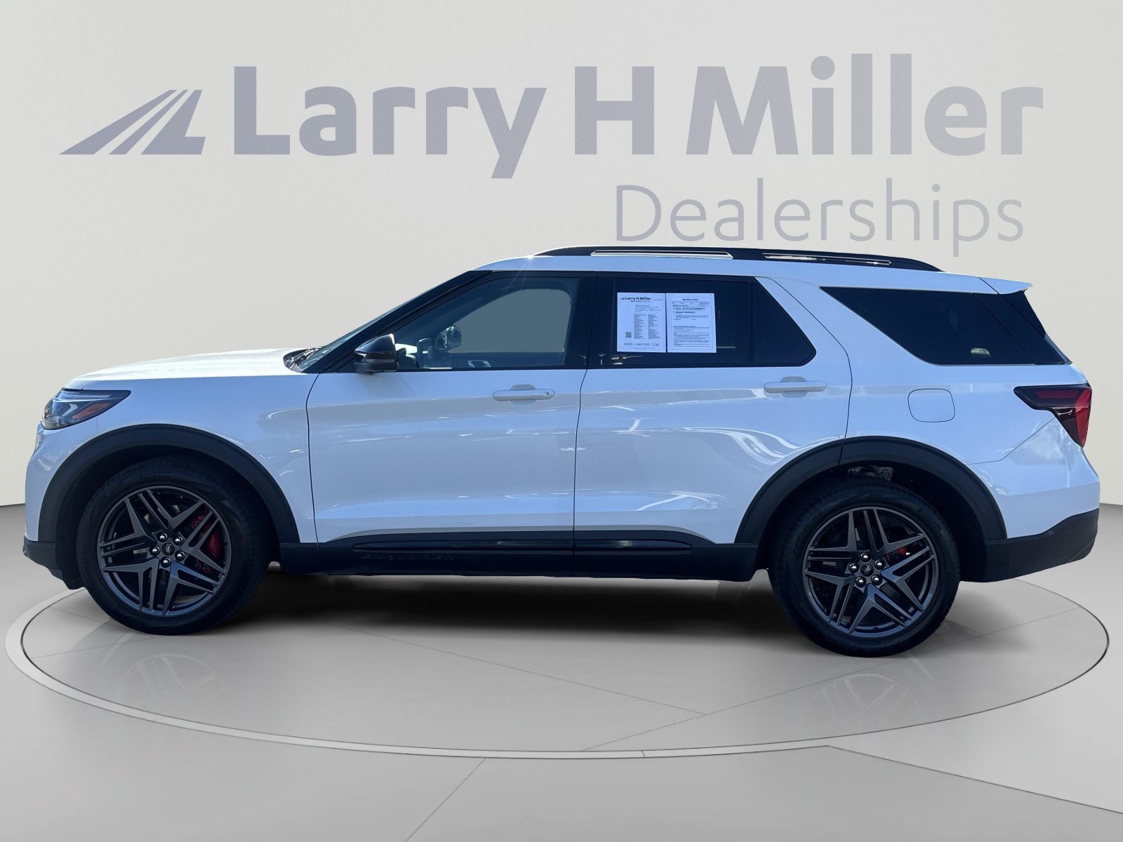Certified 2025 Ford Explorer ST w/ Sun And Sound Package AWD/4WD image 2