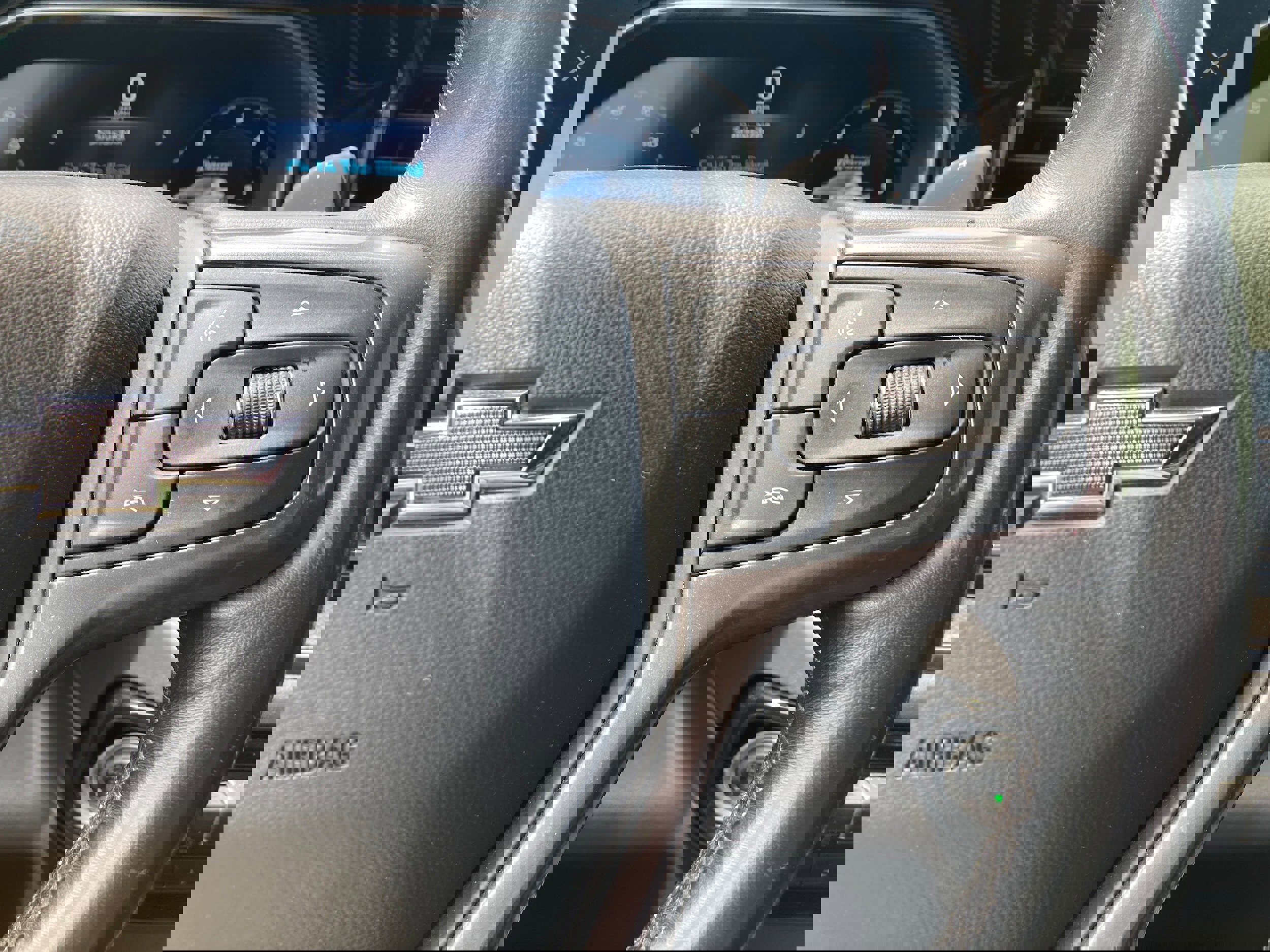 Used 2022 Chevrolet Silverado 1500 ZR2 w/ Technology Package image 23