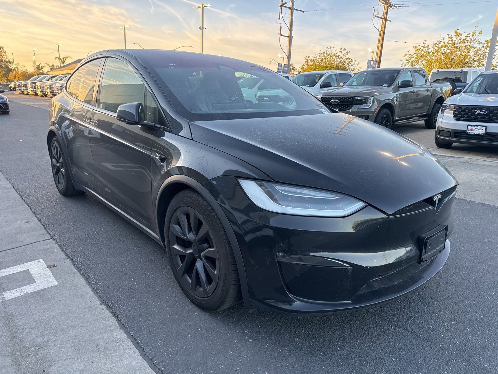 Used 2023 Tesla Model X Plaid image 4