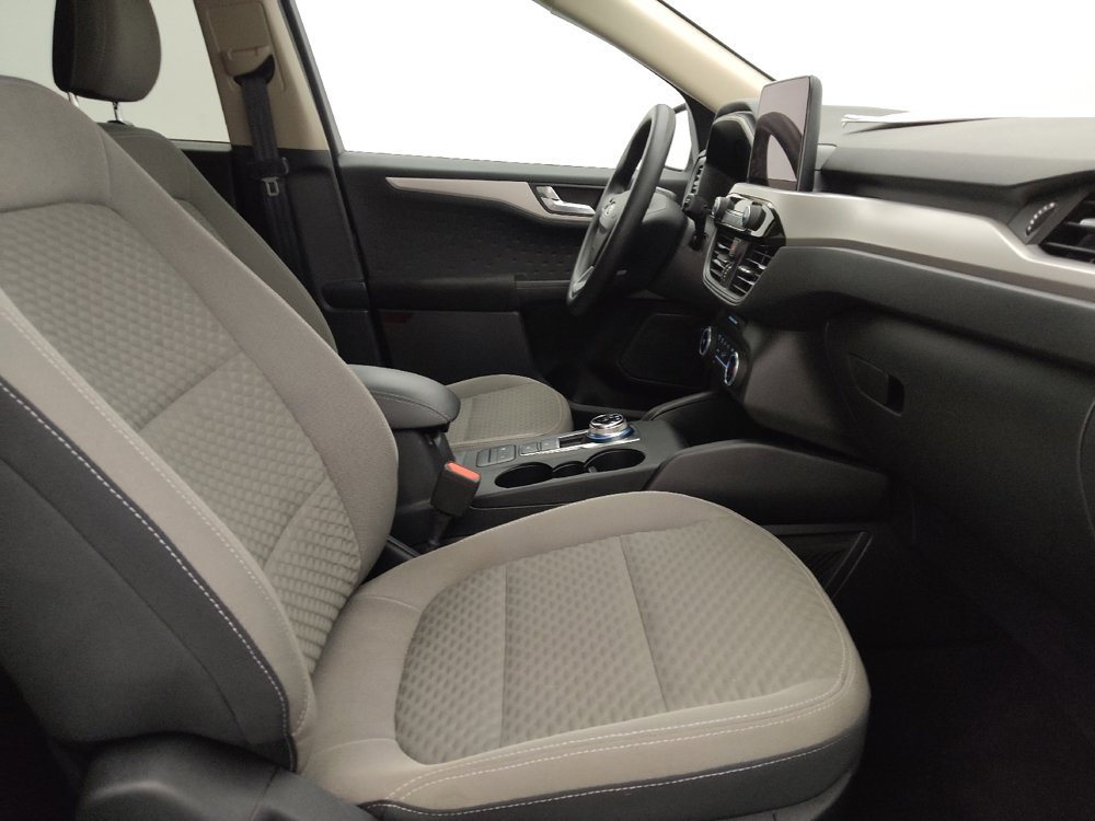 Used 2020 Ford Escape SE image 21