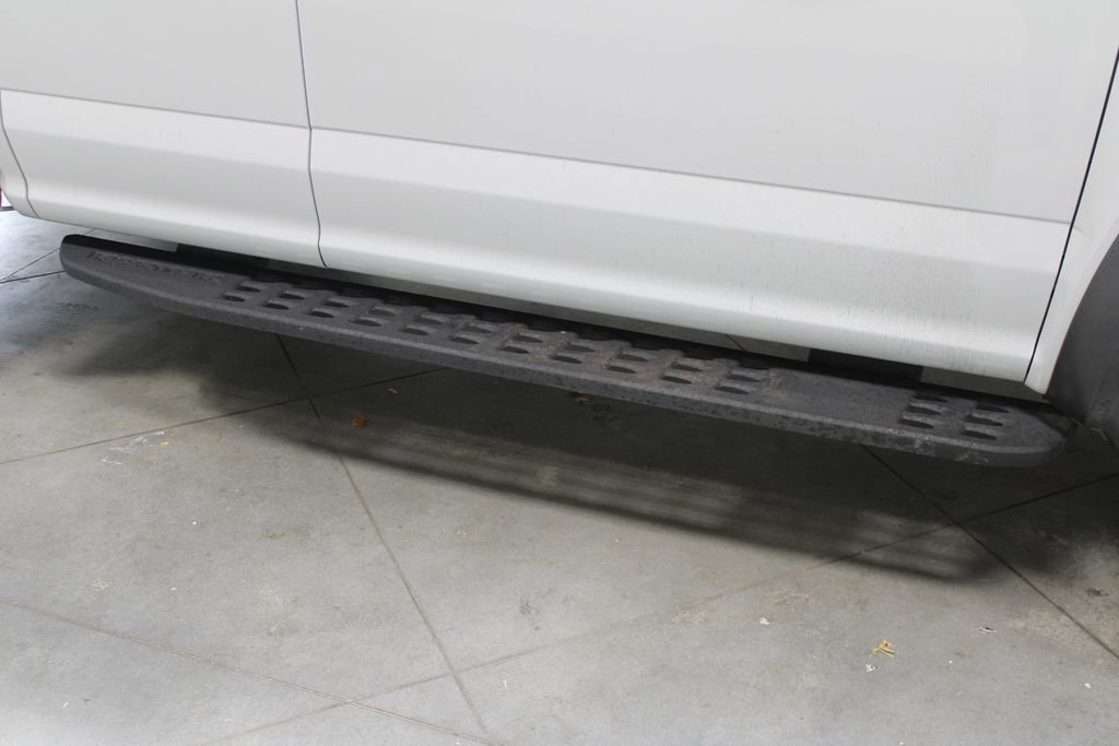 Used 2017 Ford F150 Raptor w/ Equipment Group 802A Luxury image 12