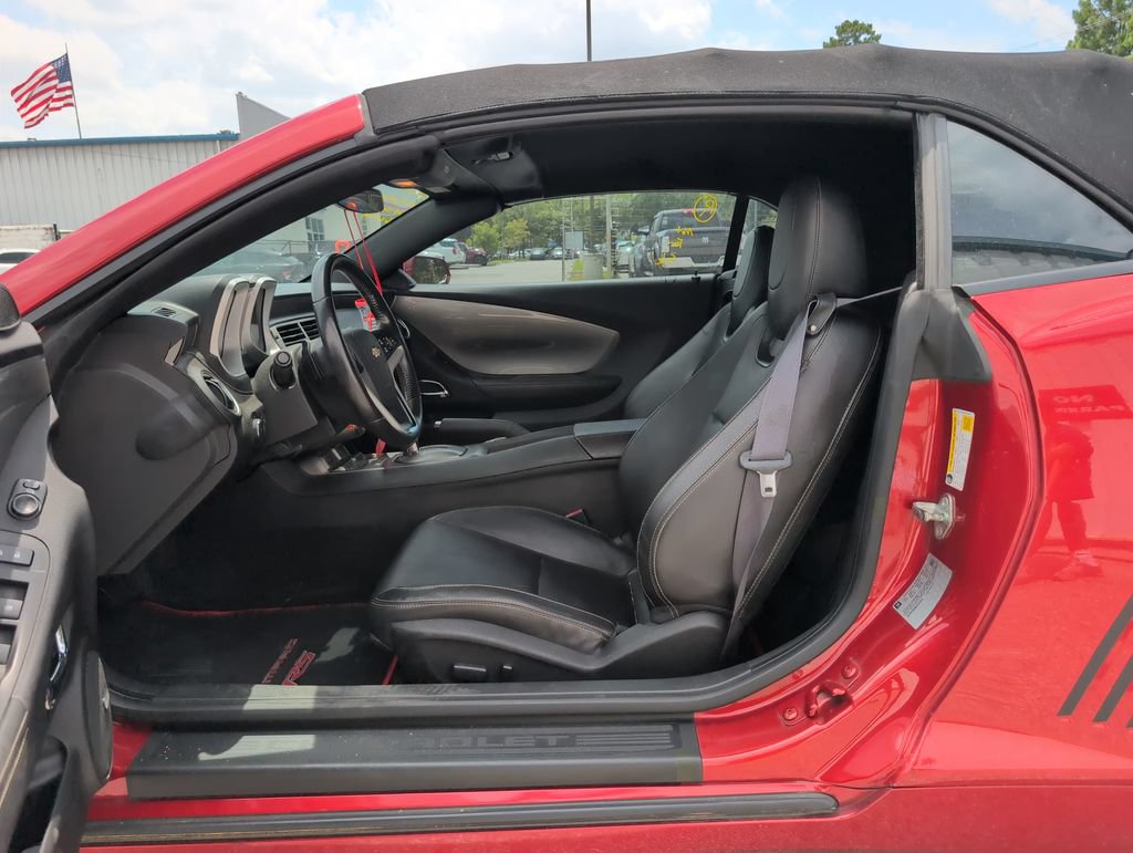 Used 2015 Chevrolet Camaro LT RWD image 10