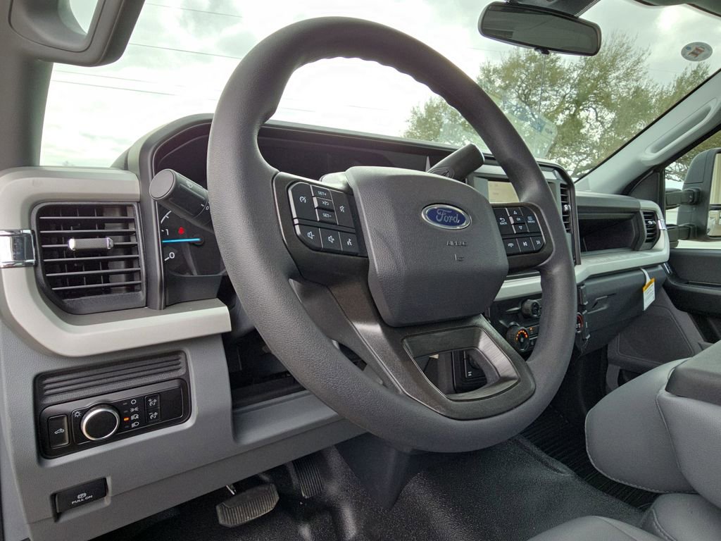 New 2026 Ford F250 XL w/ FX4 Off-Road Package image 11