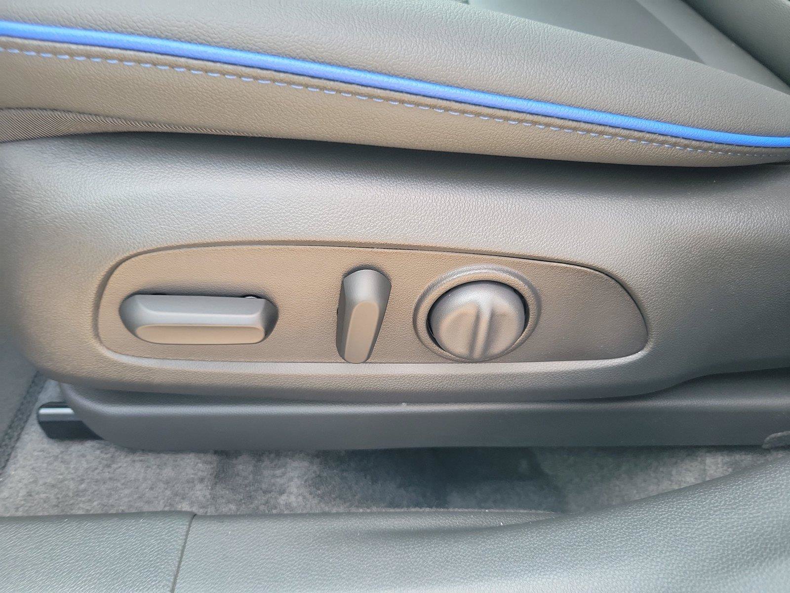New 2026 Buick Envista Sport Touring w/ Convenience I Package FWD image 17