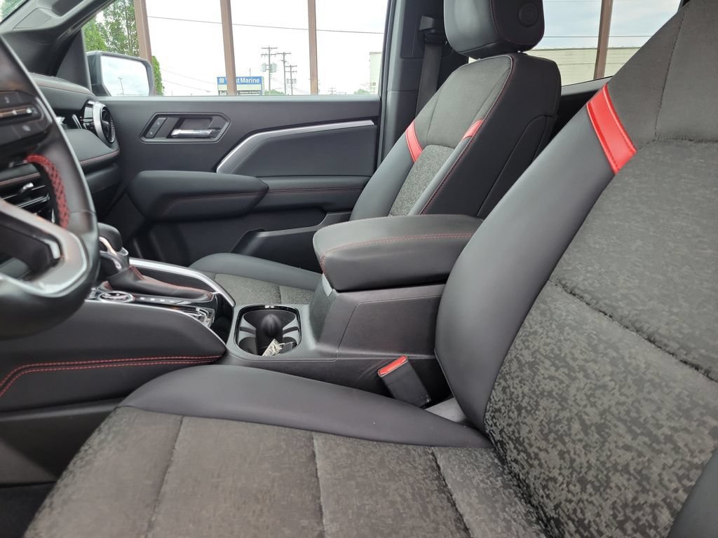 Used 2023 Chevrolet Colorado Z71 w/ Advanced Trailering Package AWD/4WD image 20
