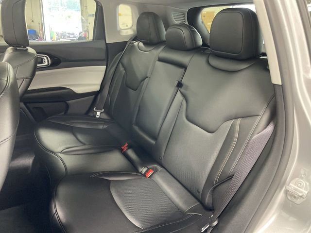 Used 2022 Jeep Compass Limited w/ Sun and Sound Group image 23