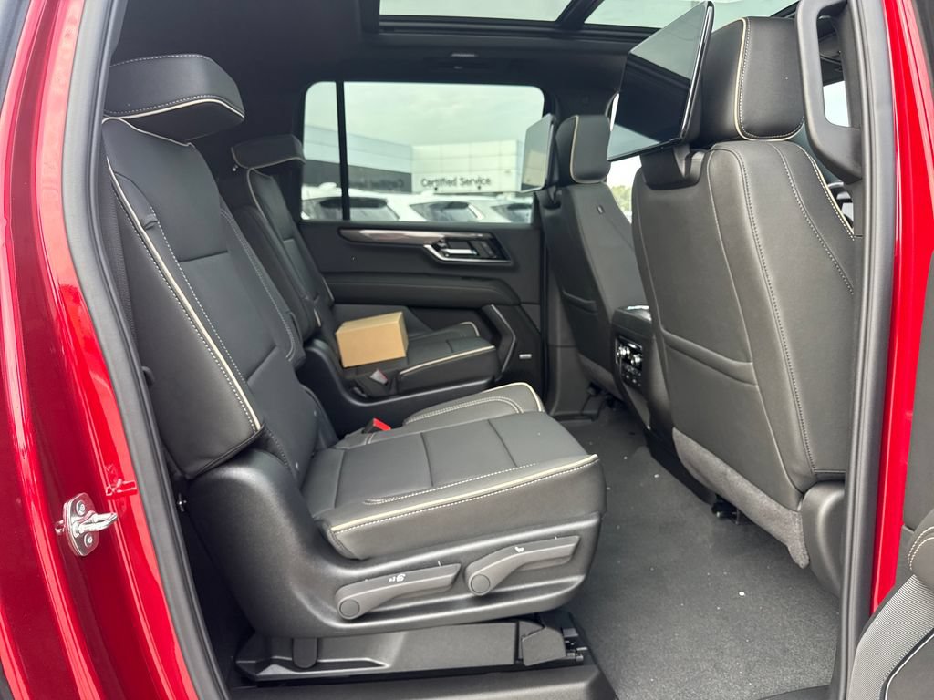 New 2026 GMC Yukon XL Elevation w/ Elevation Premium Package AWD/4WD image 12