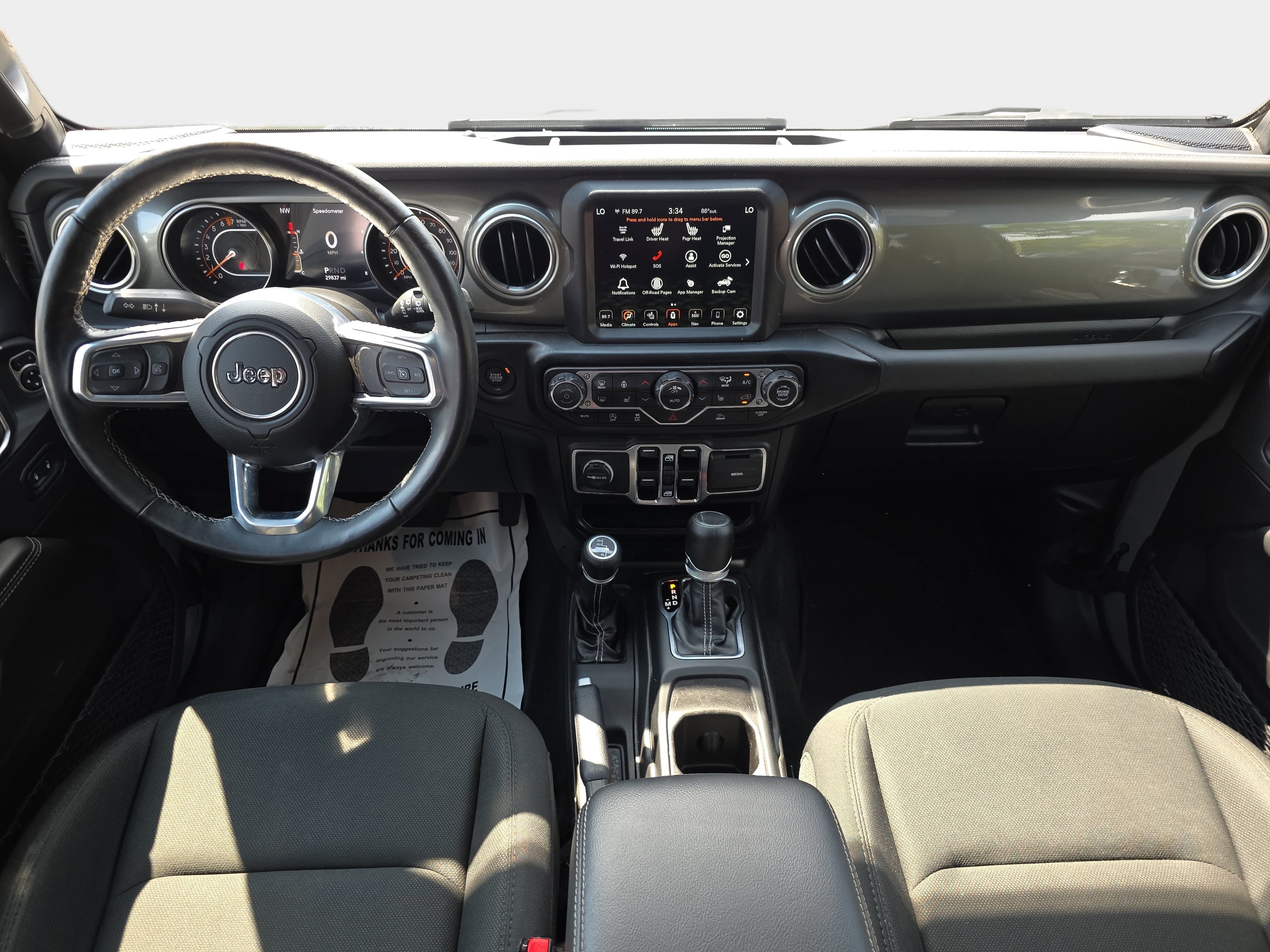 Used 2022 Jeep Wrangler Unlimited Sahara w/ Cold Weather Group AWD/4WD image 9