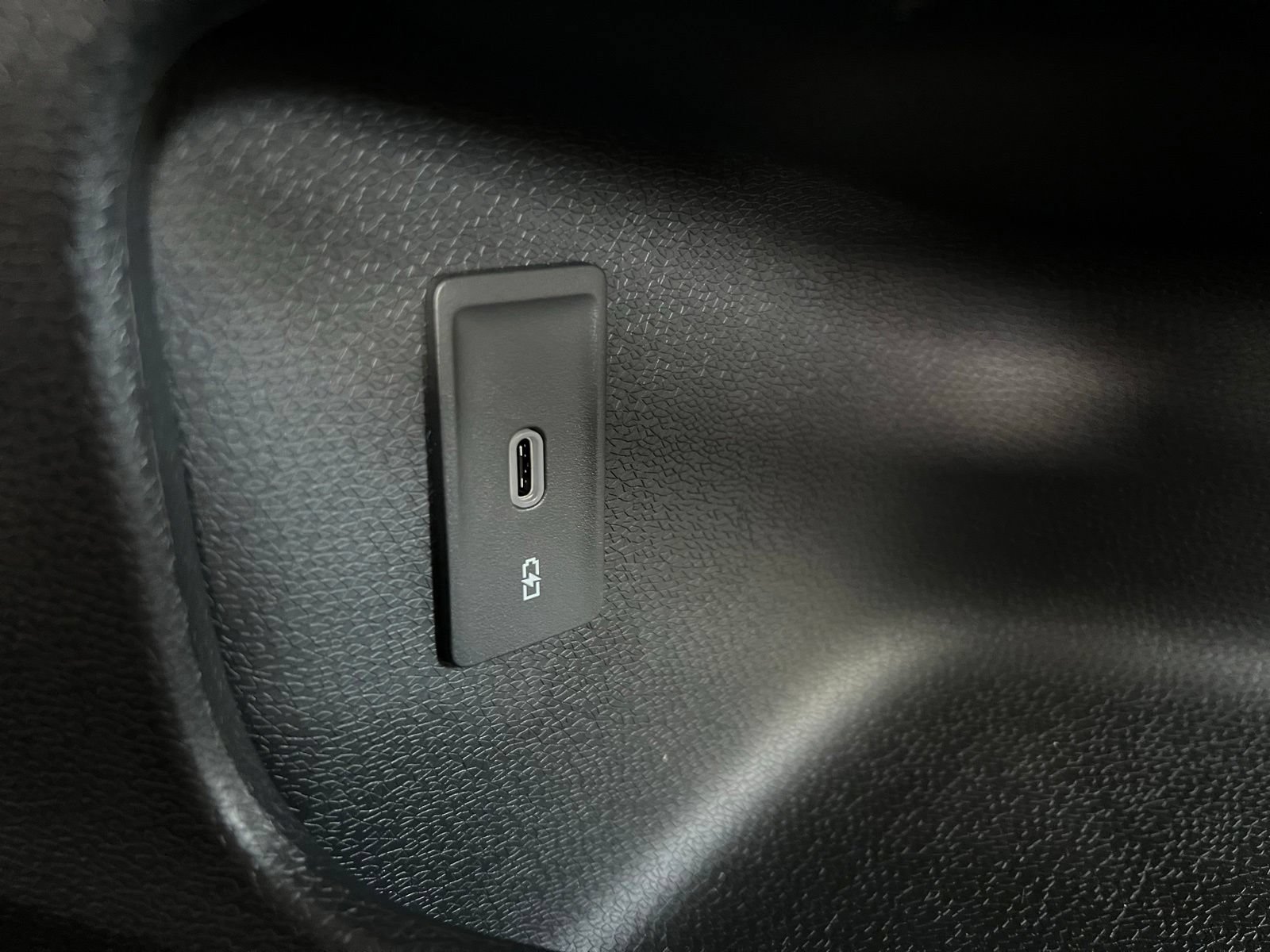 Used 2025 Volkswagen ID. Buzz Pro S RWD image 53