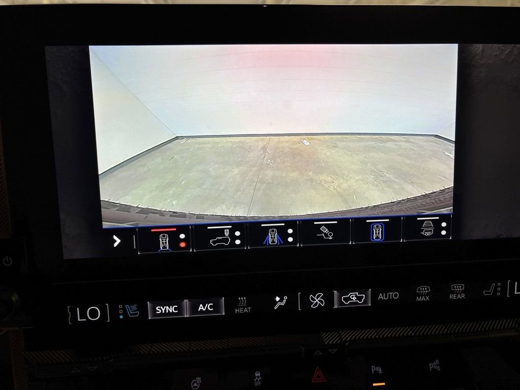 New 2025 GMC Hummer EV 2X image 43