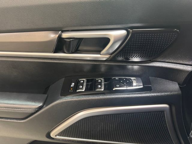 Used 2025 Kia Telluride S image 12