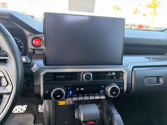 Certified 2024 Toyota Tacoma TRD Sport w/ TRD Sport Premium Package AWD/4WD image 19