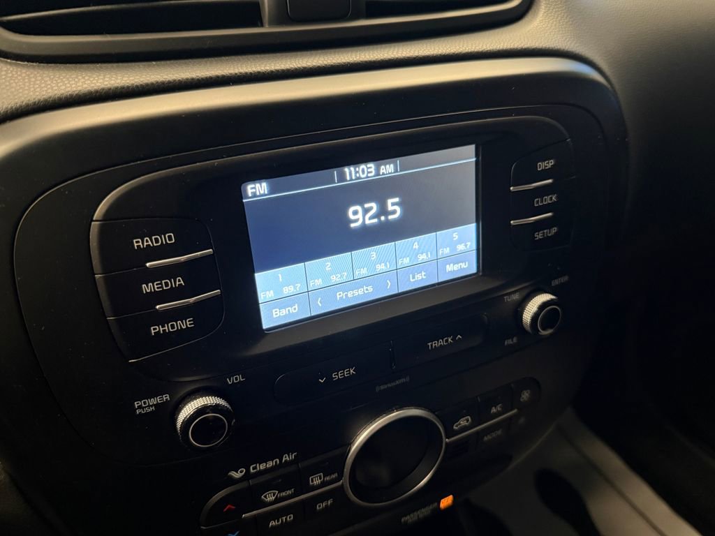 Used 2017 Kia Soul + FWD image 13