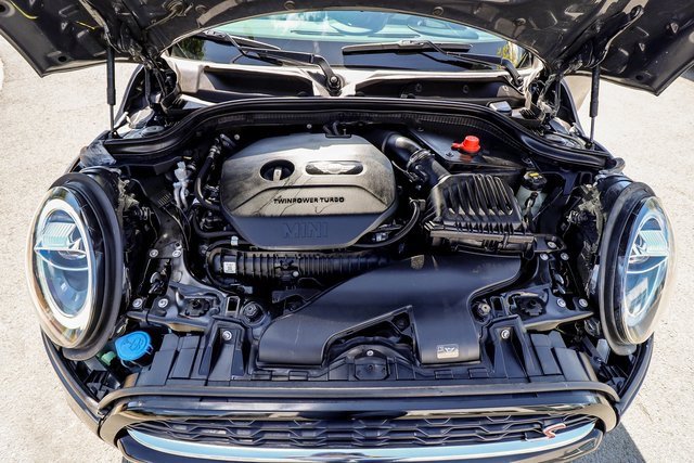 Used 2019 MINI Cooper S image 30