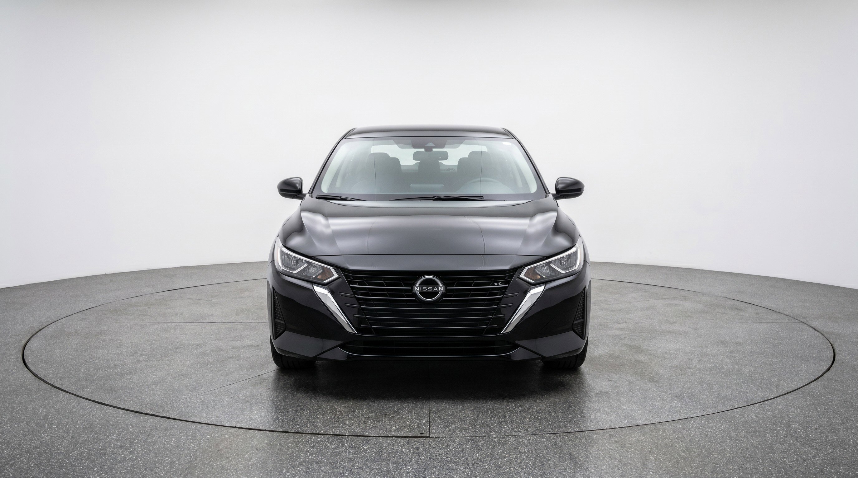 Used 2025 Nissan Sentra SV FWD image 2