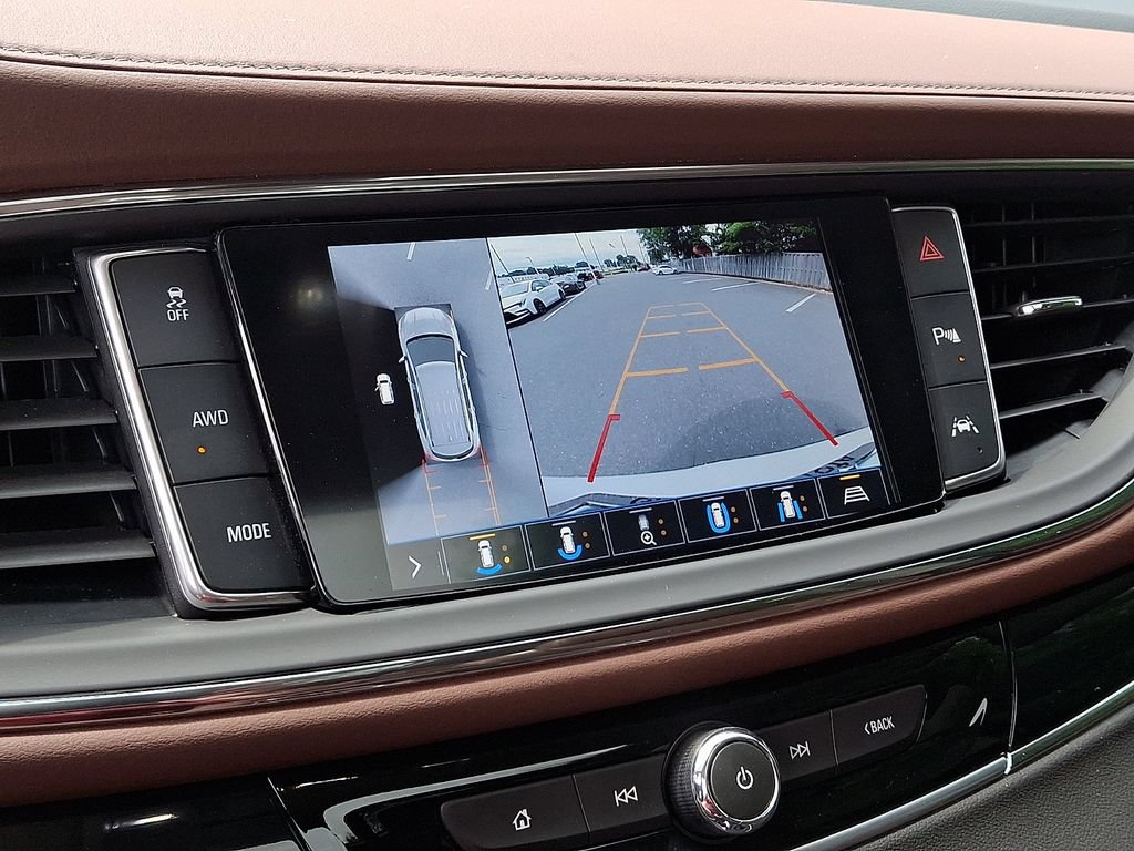 Used 2021 Buick Enclave Avenir w/ Avenir Technology Package AWD/4WD image 18