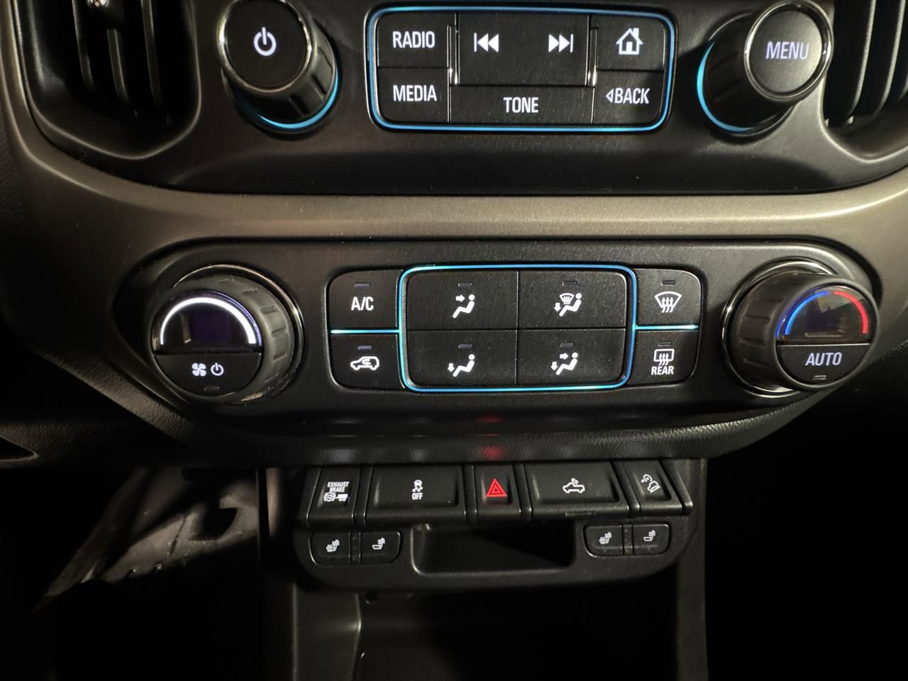 Used 2018 Chevrolet Colorado Z71 image 26