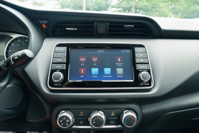 New 2025 Nissan Kicks Play S image 12