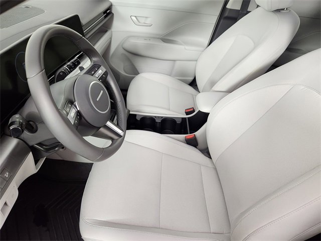 Certified 2025 Hyundai Kona SEL image 10