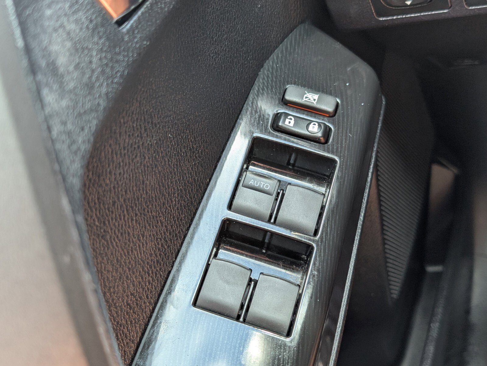 Used 2017 Toyota RAV4 SE w/ Power Extra Value Package image 37