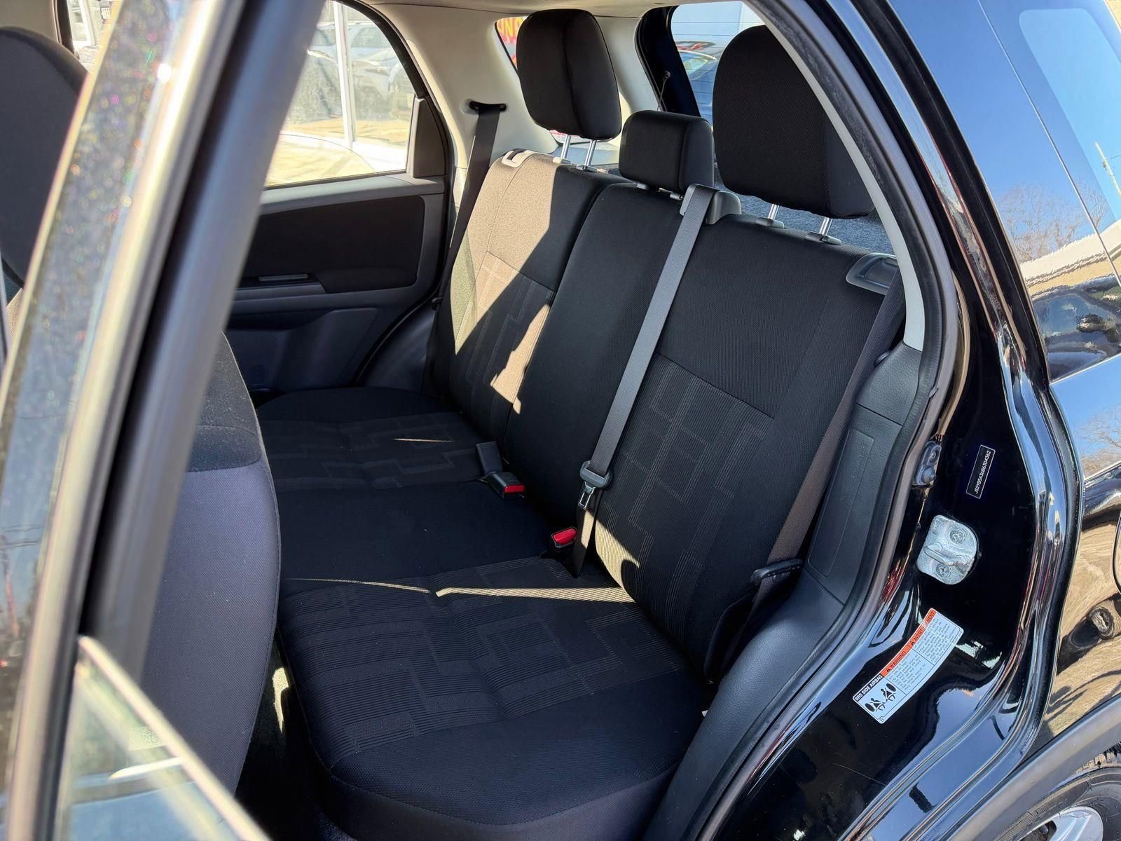 Used 2011 Suzuki SX4 AWD Hatchback image 22