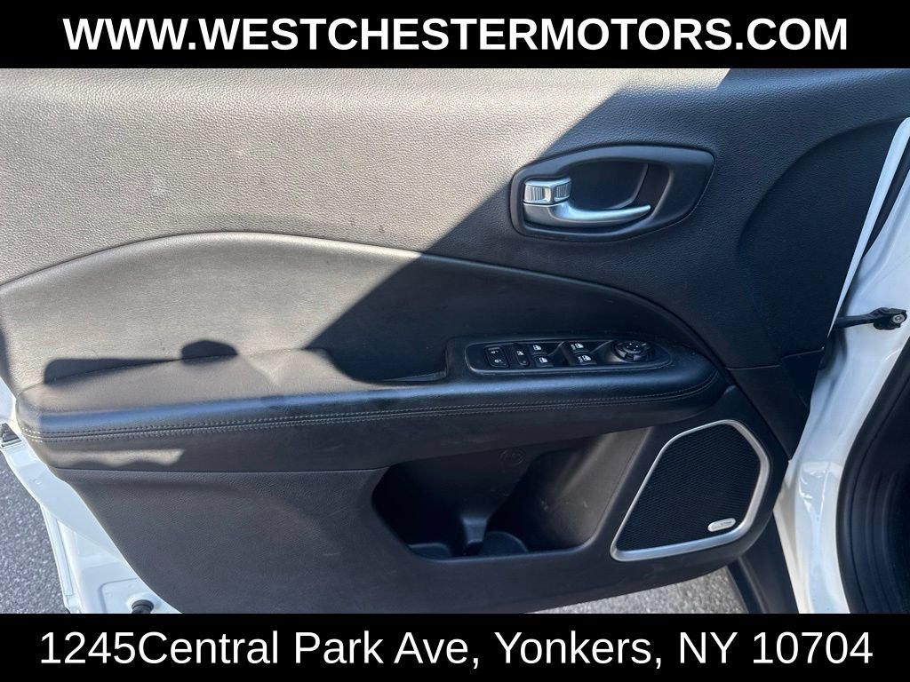 Used 2021 Jeep Compass Latitude w/ Sun and Sound Group AWD/4WD image 28