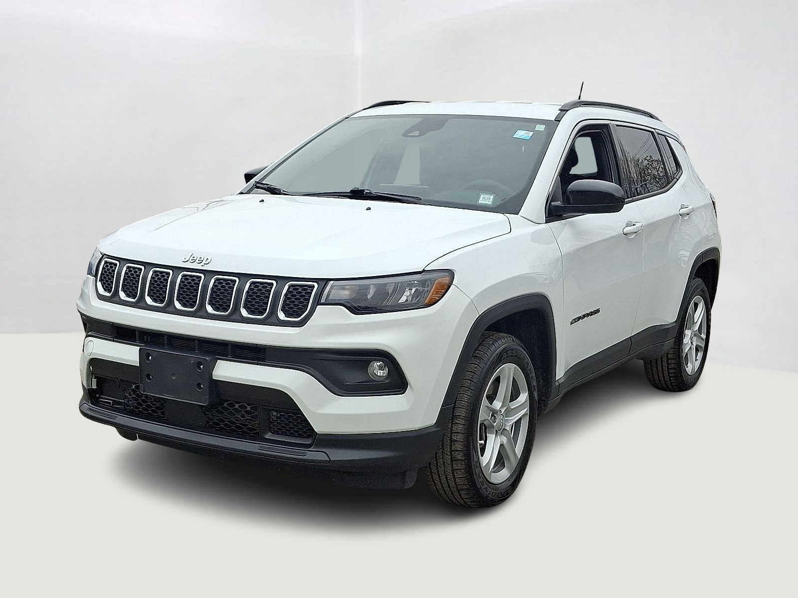 Used 2023 Jeep Compass Latitude image 1