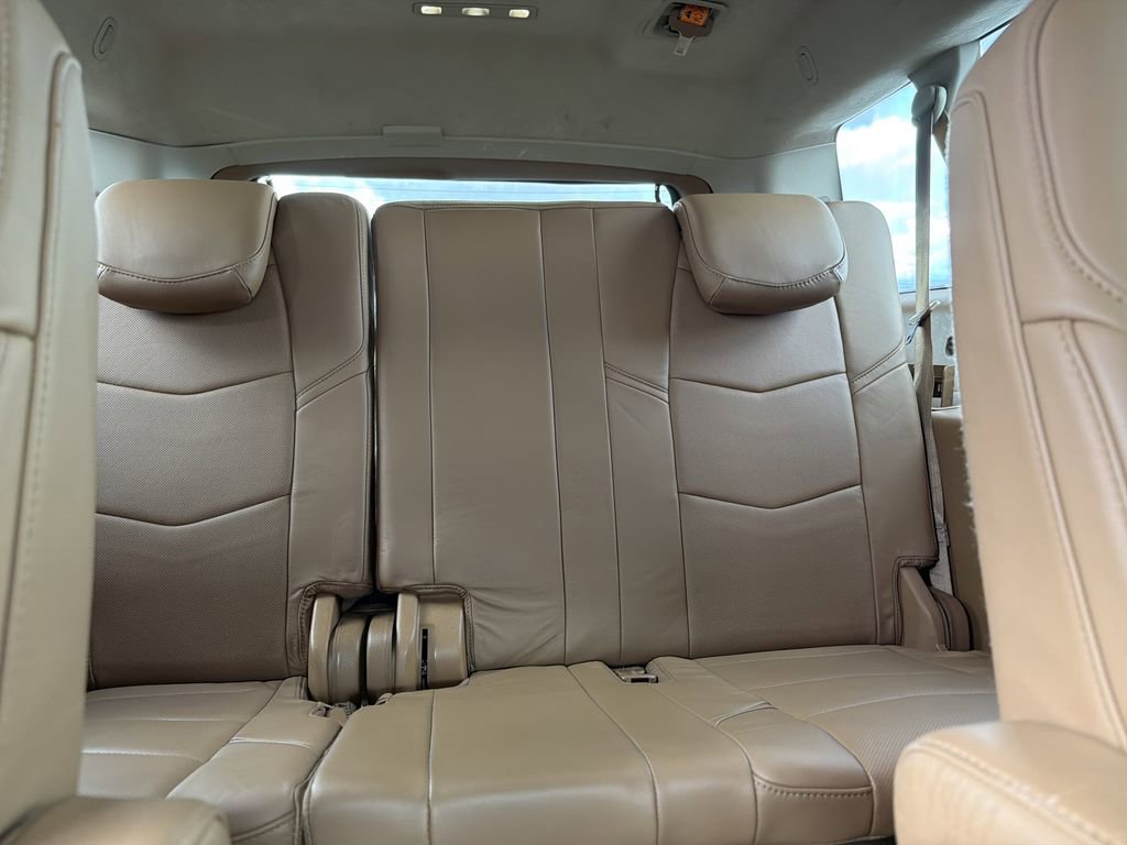 Used 2016 Cadillac Escalade ESV Platinum AWD/4WD image 19