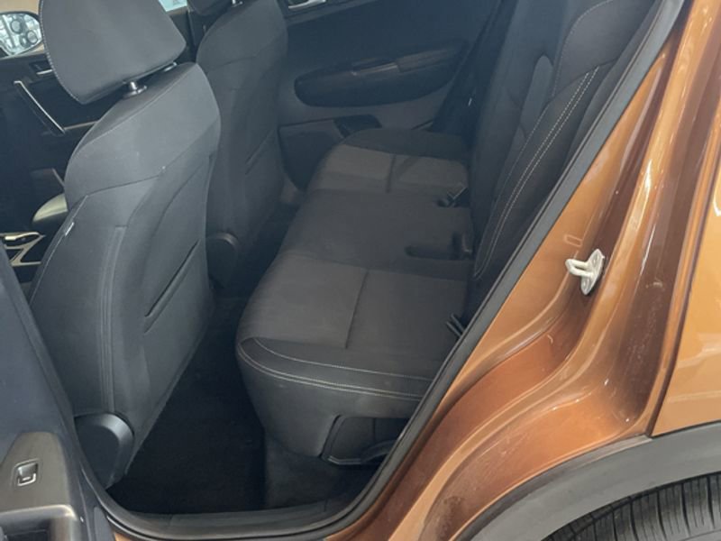 Used 2021 Kia Sportage LX image 10