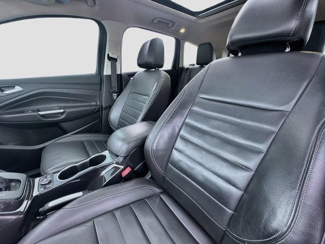 Used 2016 Ford Escape Titanium w/ Equipment Group 301A AWD/4WD image 21