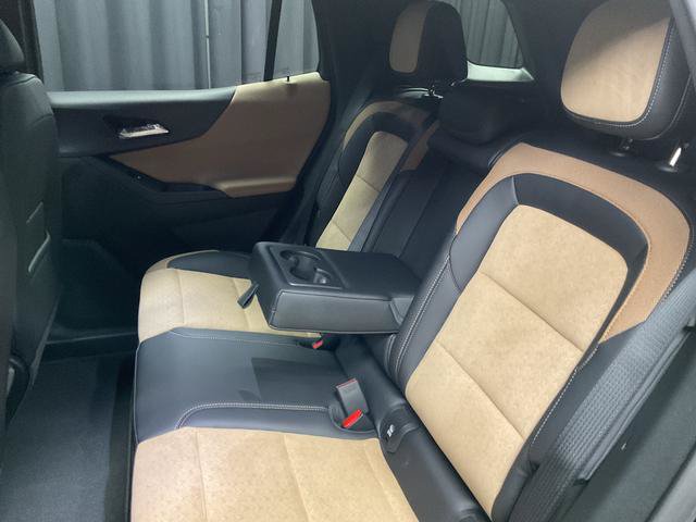 New 2026 Chevrolet Equinox ACTIV AWD/4WD image 10