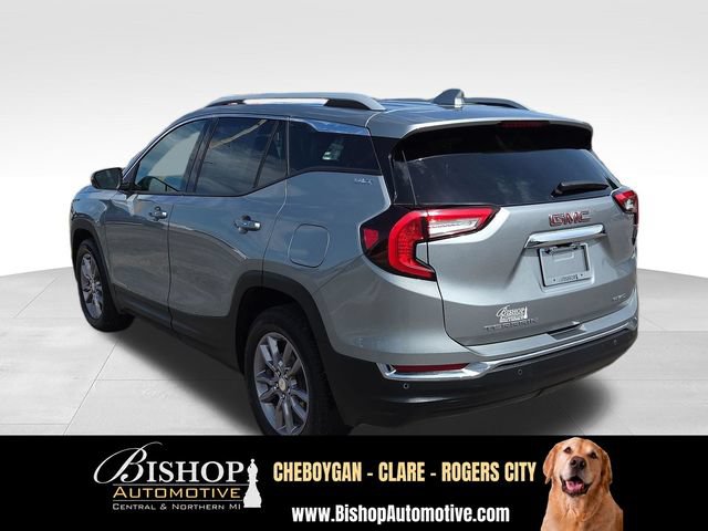 Used 2024 GMC Terrain SLT AWD/4WD image 11