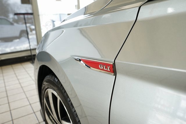 Used 2019 Volkswagen Jetta GLI image 23