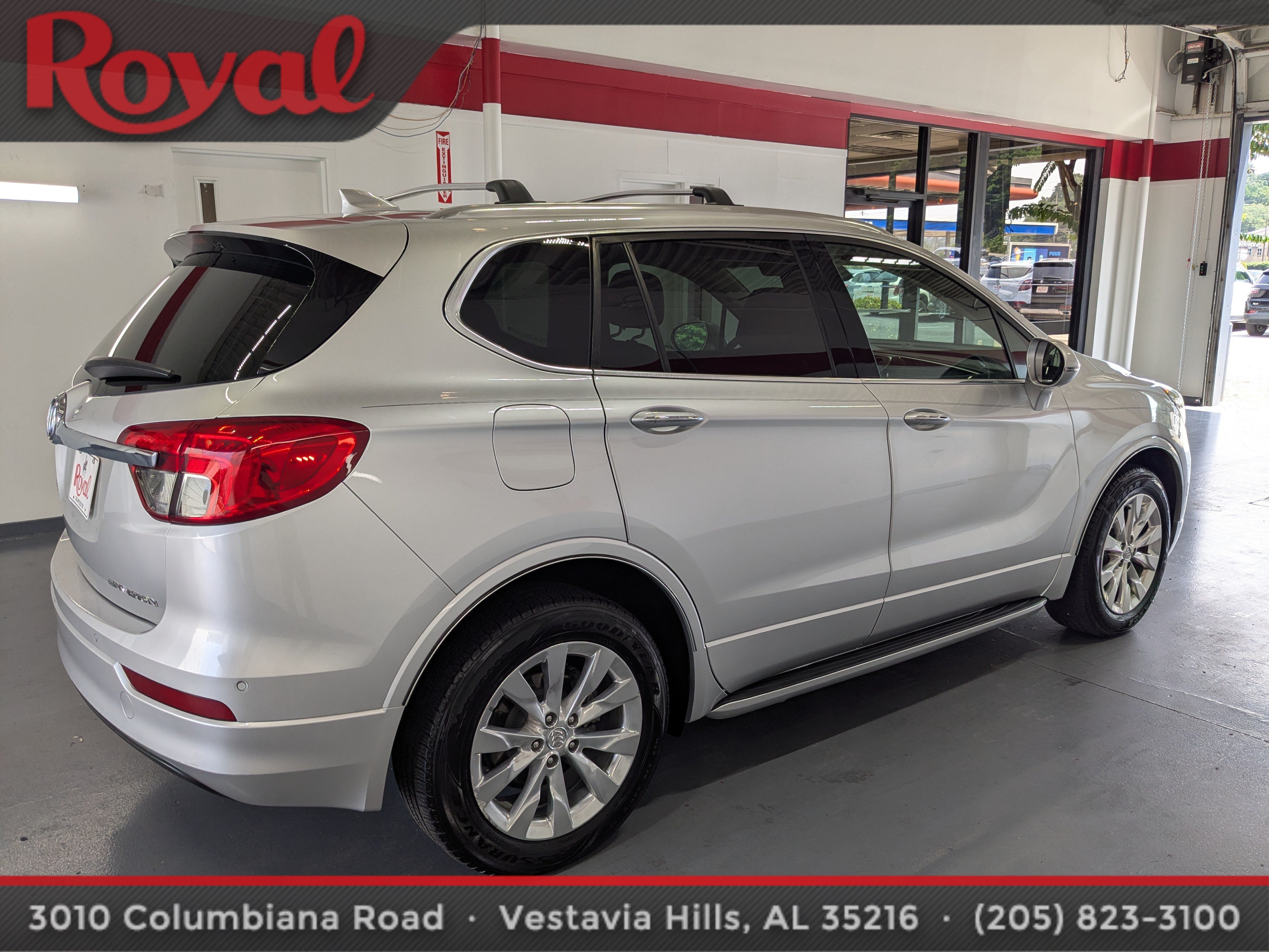 Used 2017 Buick Envision Essence FWD image 4