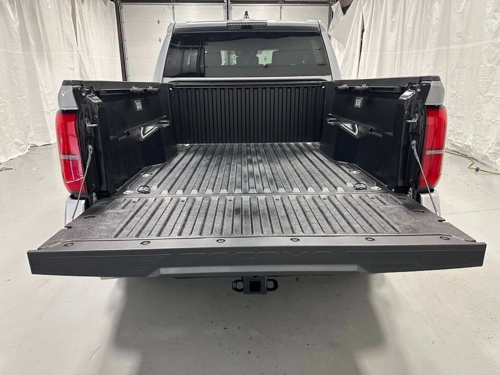 Used 2026 Toyota Tacoma TRD Off-Road AWD/4WD image 48