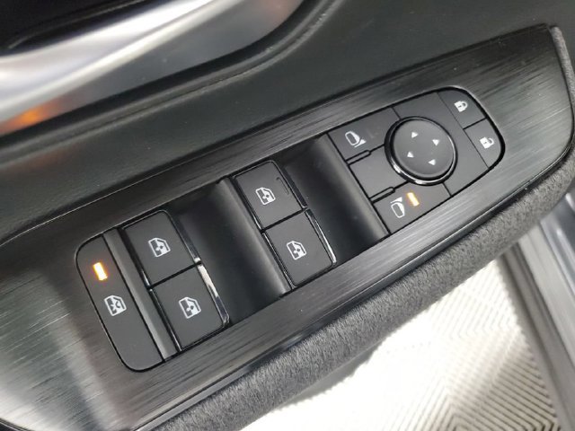 New 2026 Nissan Kicks SV w/ Cold Weather Package FWD image 28