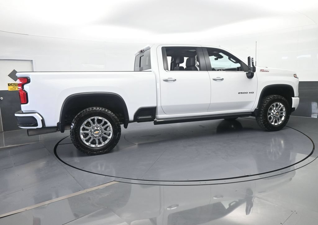 Used 2025 Chevrolet Silverado 2500 LTZ w/ Z71 Chrome Sport Edition AWD/4WD image 7