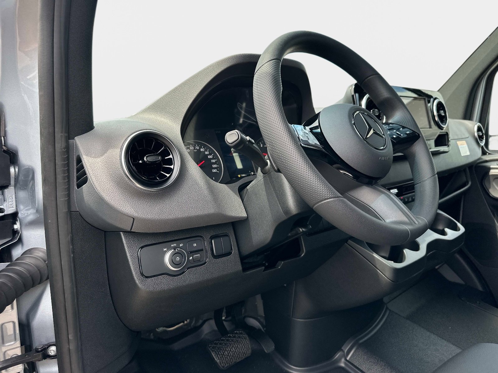 New 2025 Mercedes-Benz Sprinter 2500 image 15