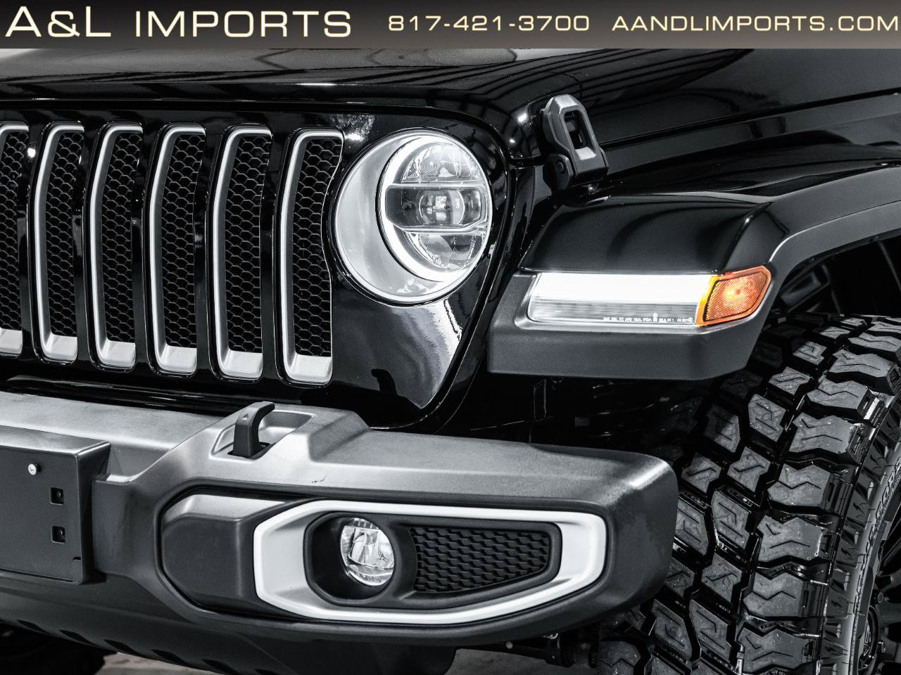 Used 2023 Jeep Wrangler Unlimited Sahara w/ LED Lighting Group AWD/4WD image 33