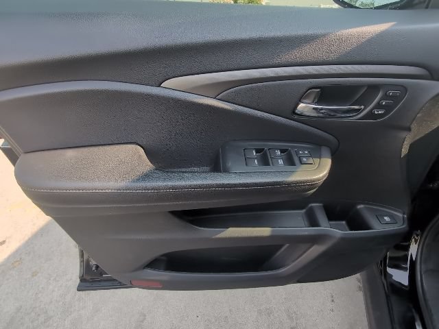Used 2023 Honda Ridgeline RTL image 10