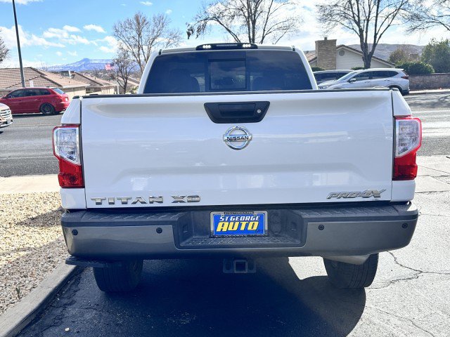 Used 2019 Nissan Titan PRO-4X w/ Pro-4x Convenience Package image 4