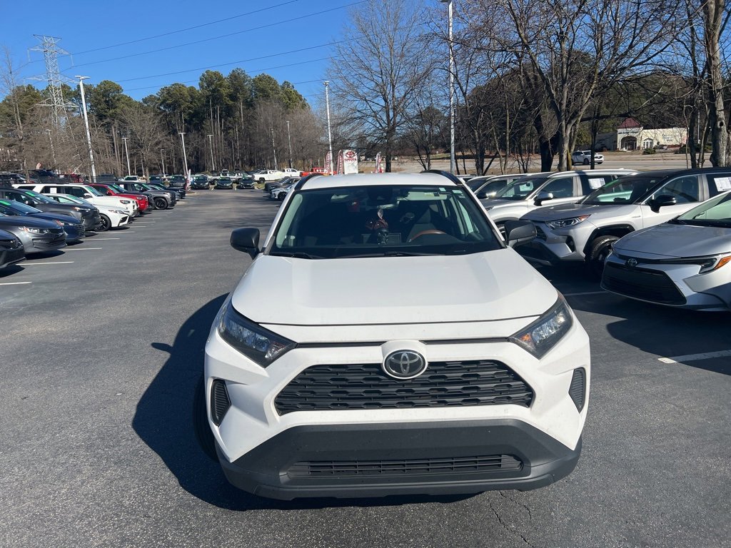Used 2019 Toyota RAV4 LE image 6