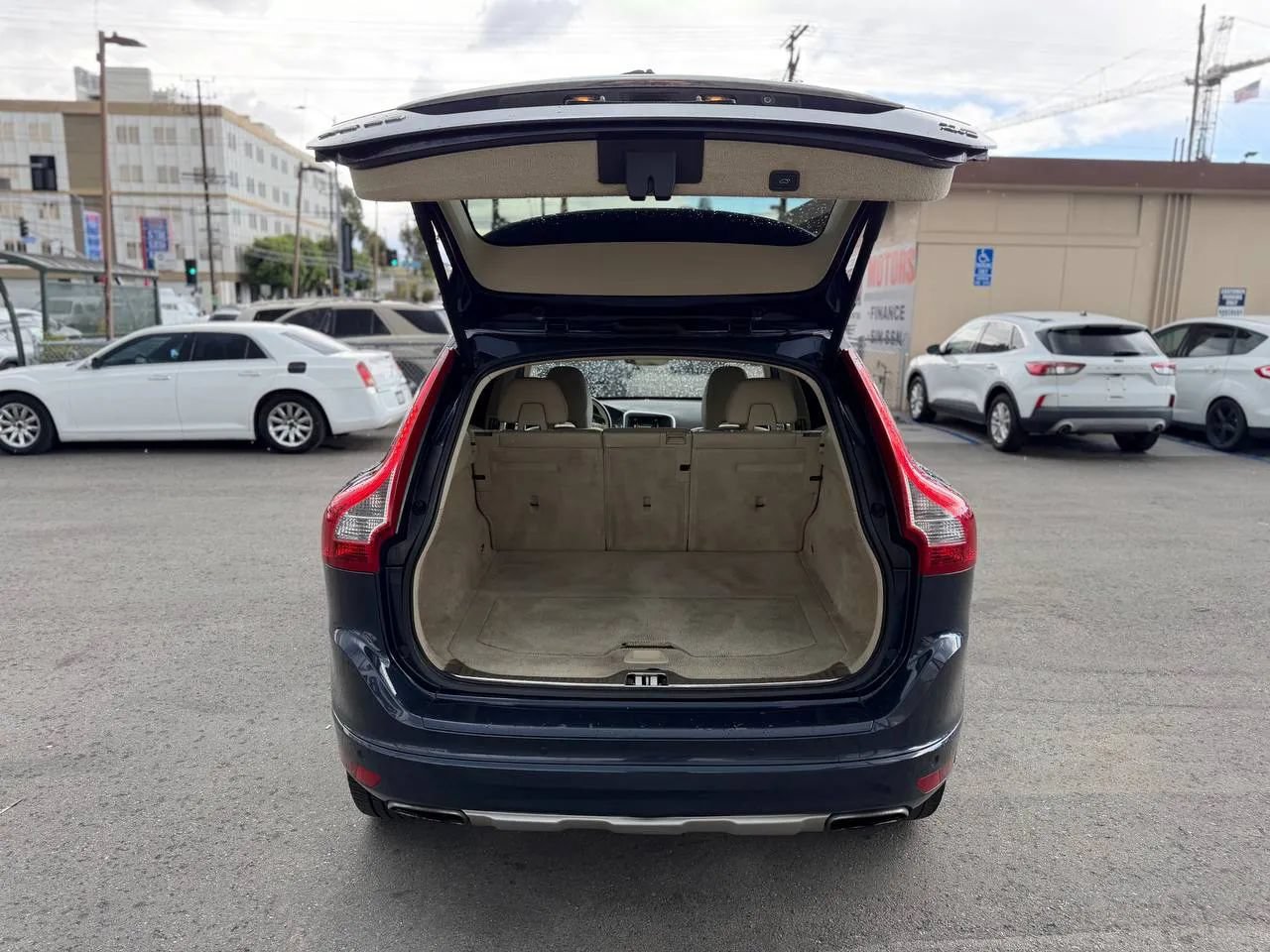 Used 2015 Volvo XC60 T5 AWD/4WD image 27