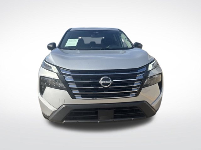 Used 2024 Nissan Rogue S AWD/4WD image 6