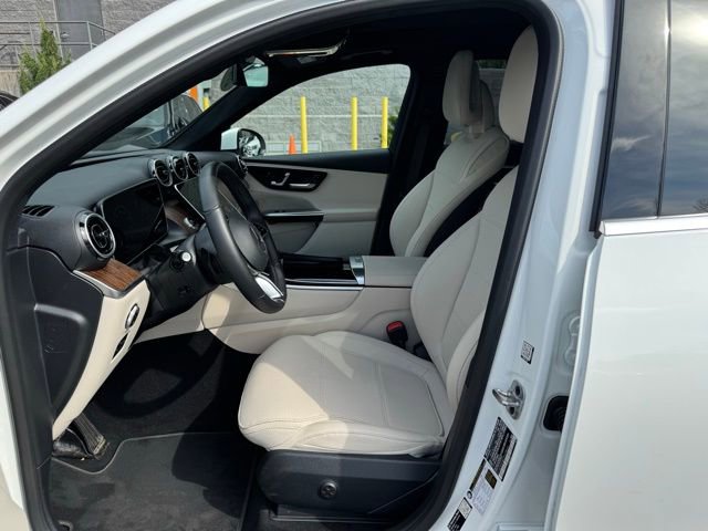 Used 2026 Mercedes-Benz GLC 300 4MATIC image 12
