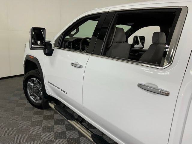 Used 2025 GMC Sierra 2500 SLT w/ SLT Convenience Package AWD/4WD image 42