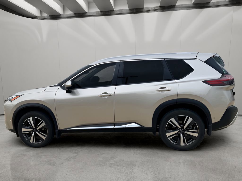 Used 2023 Nissan Rogue Platinum FWD image 2
