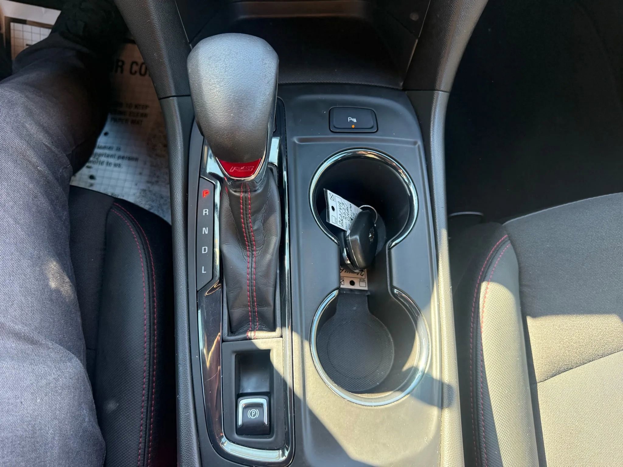 Used 2023 Chevrolet Equinox RS image 28