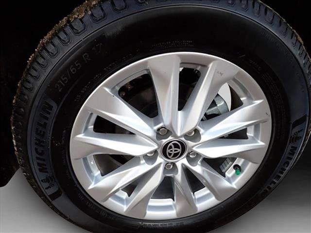 Used 2023 Toyota Corolla Cross LE w/ Moonroof Package image 7